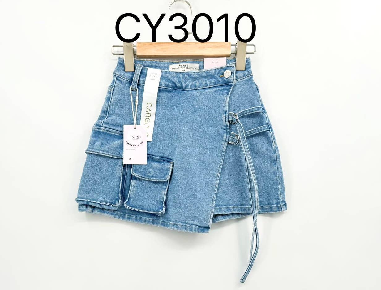 High waist denim cargo skorts with side pockets in blue : XL